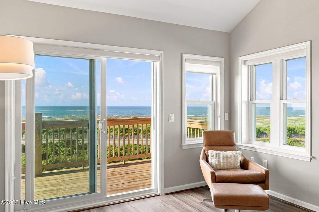 Condo in Oak Island, North Carolina, United States 3 - 18642156