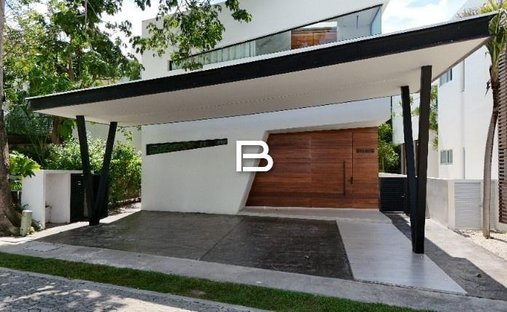 House in Playa del Carmen, Quintana Roo, Mexico 1