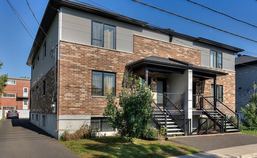 House in Longueuil, Quebec, Canada 1