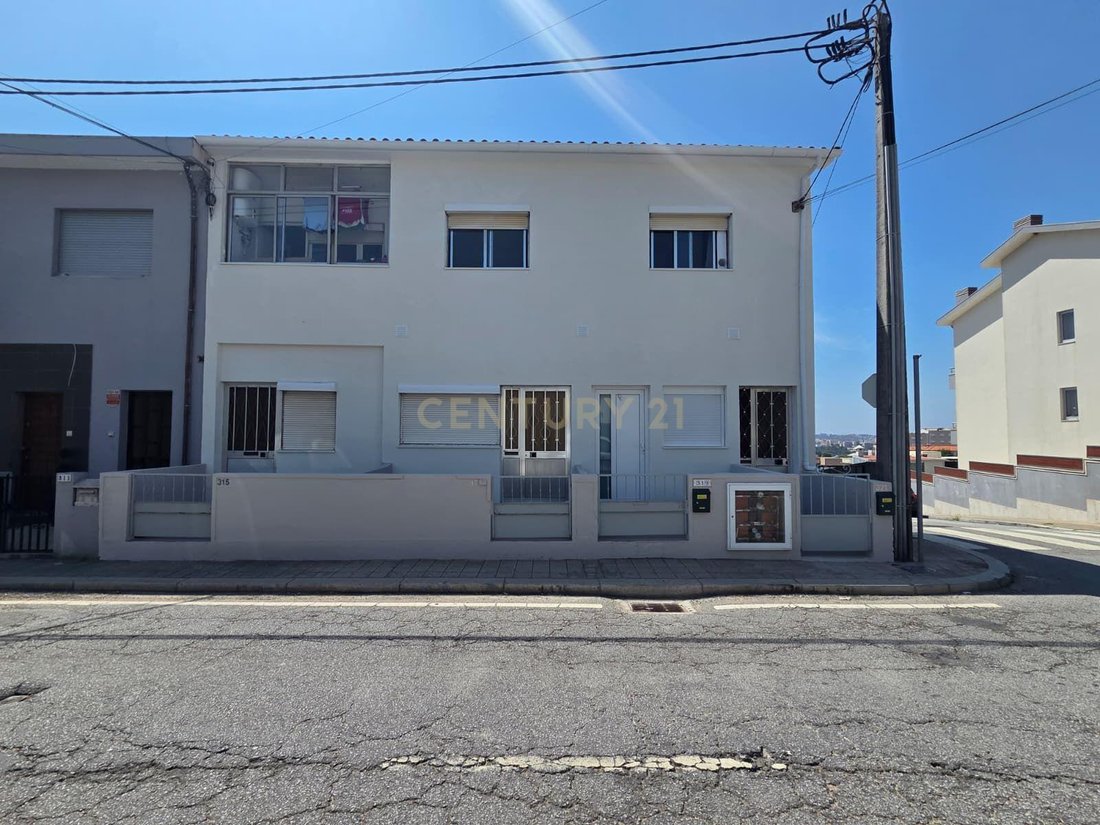 House in Fanzeres e Sao Pedro da Cova, Porto District, Portugal 2 - 17306334