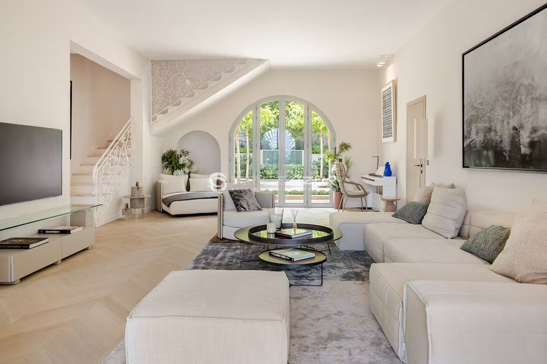 Villa in Cannes, Provence-Alpes-Côte d'Azur, France 5 - 18645329