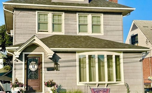 House in New York, New York, United States 1