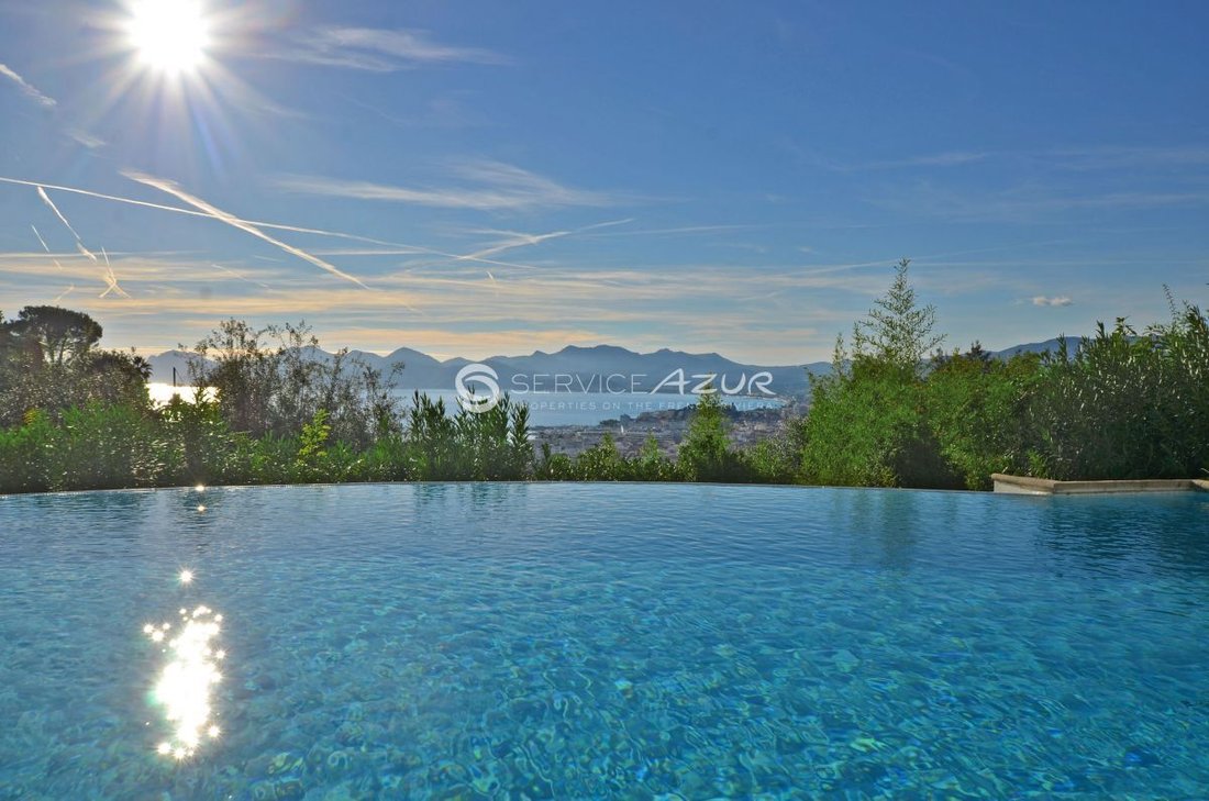 Villa in Cannes, Provence-Alpes-Côte d'Azur, France 2 - 18644528