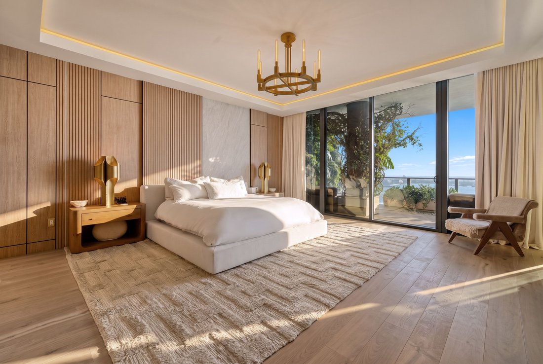 Condo in Miami, Florida, United States 5 - 18648497