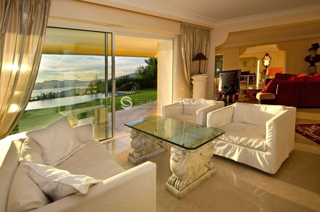 Villa in Cannes, Provence-Alpes-Côte d'Azur, France 4 - 18644528