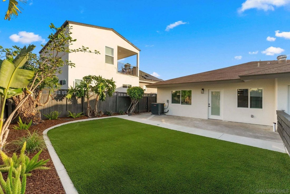 San Diego, California, United States 3 - 18646594