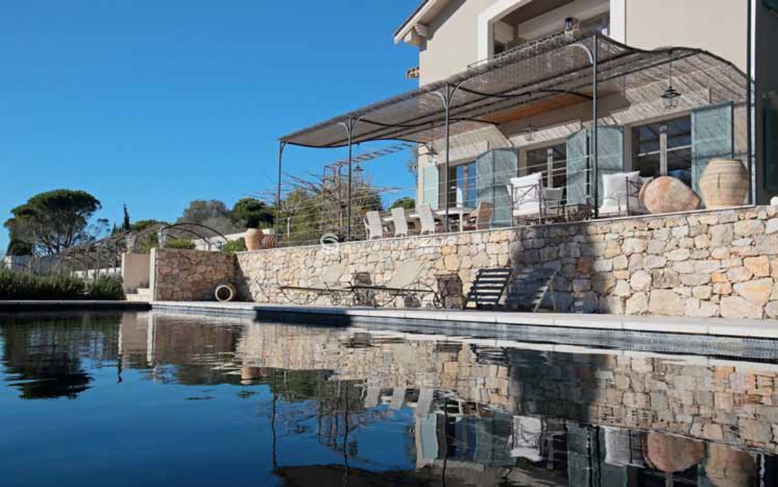 Villa in Vieille Ville, Antibes, France 5 - 18644582