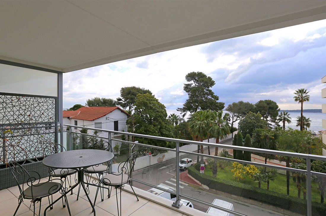 Apartment in Cannes, Provence-Alpes-Côte d'Azur, France 1 - 18644935