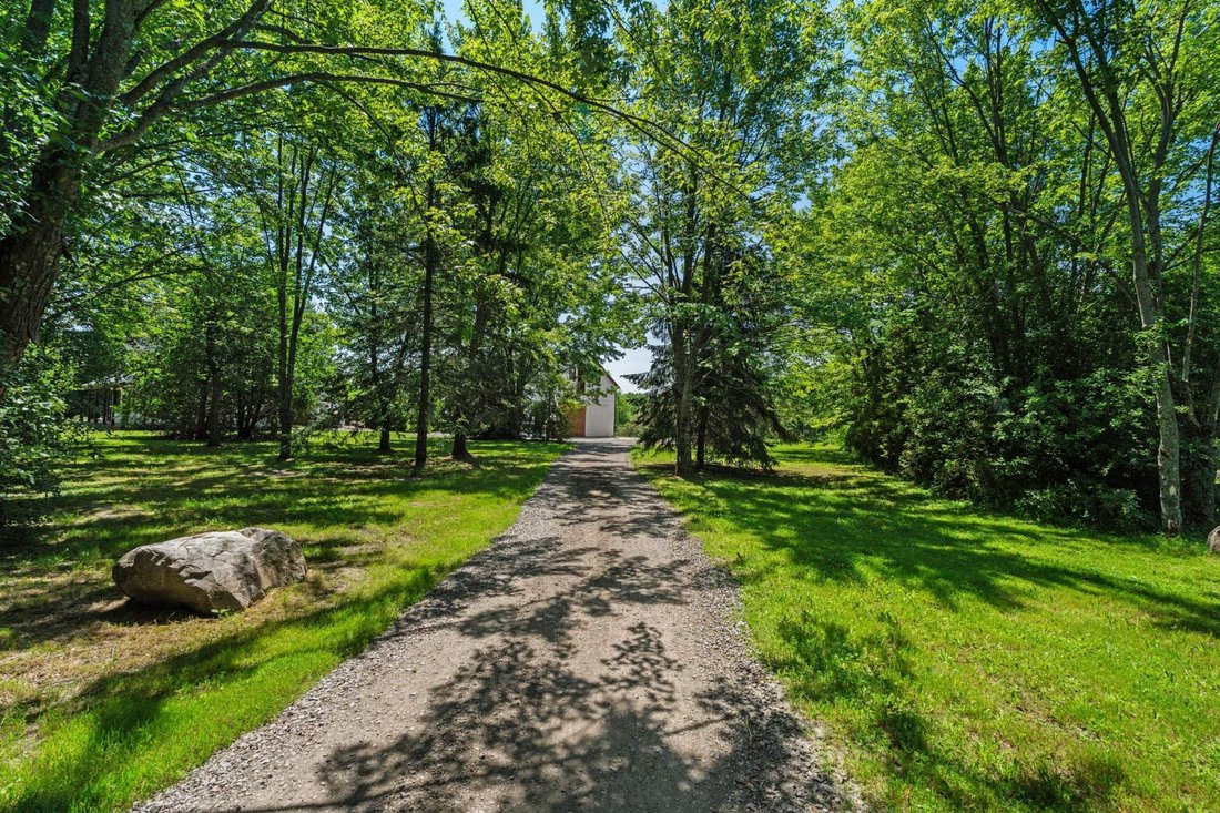 House in Saint-André-d'Argenteuil, Quebec, Canada 5 - 18643857