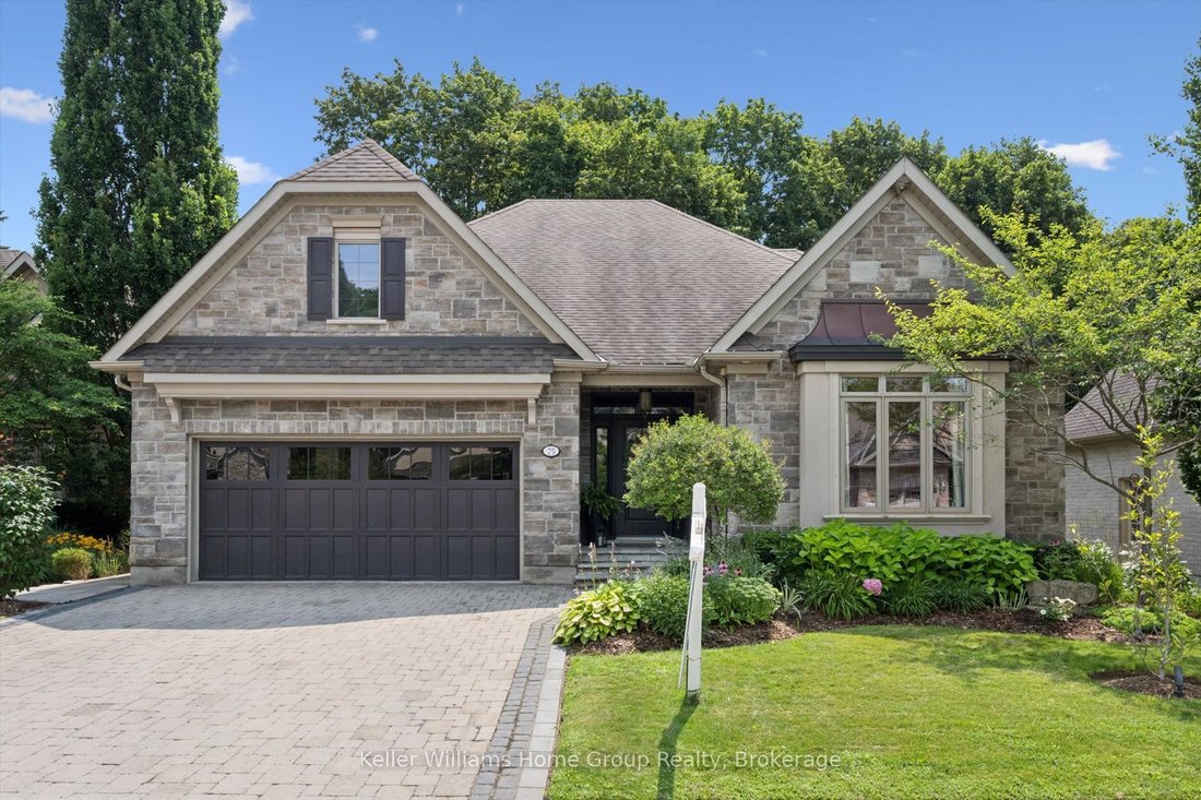 House in Guelph, Ontario, Canada 1 - 18646903