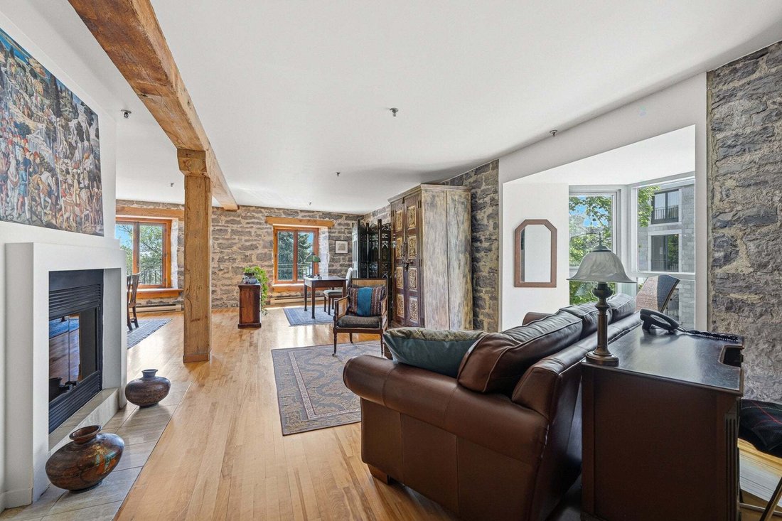 Condo in Montréal, Quebec, Canada 2 - 18643663
