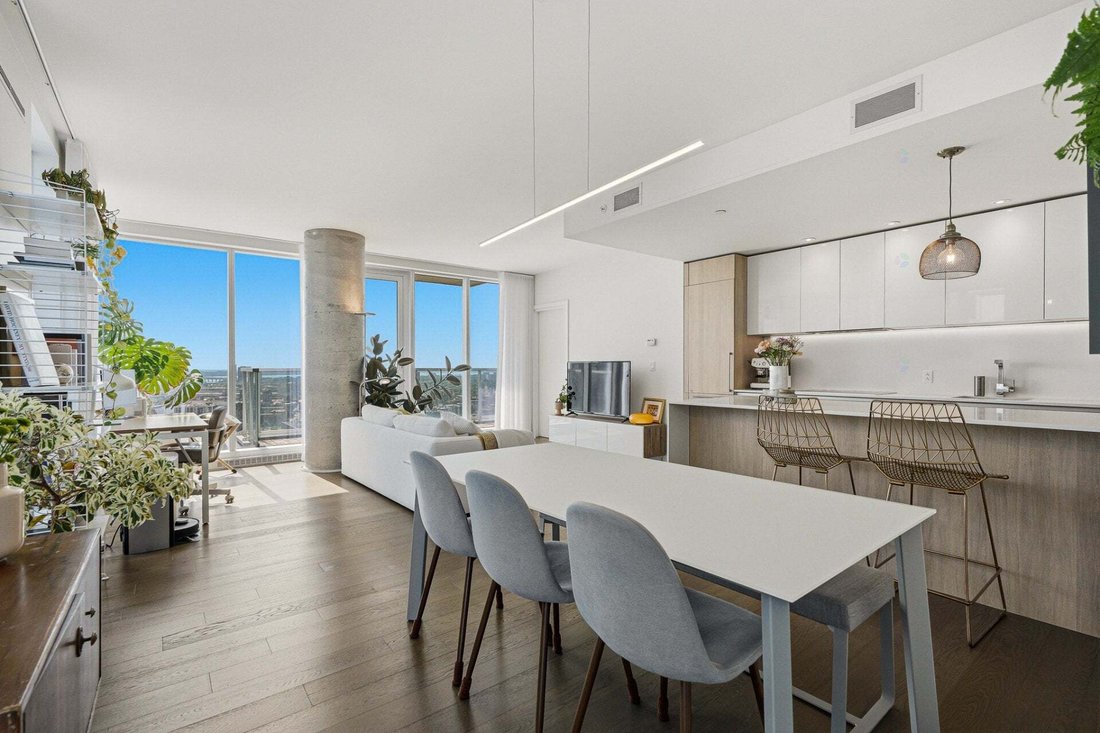Condo in Montréal, Quebec, Canada 2 - 18644343