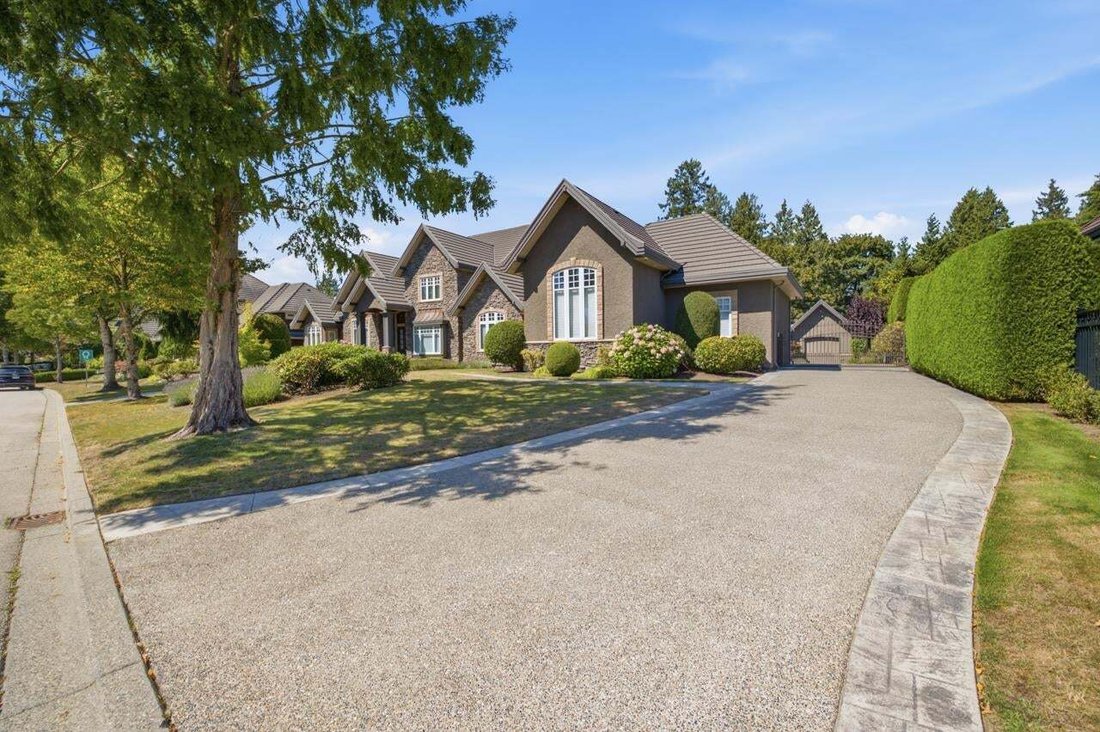 House in Surrey, British Columbia, Canada 2 - 18643476