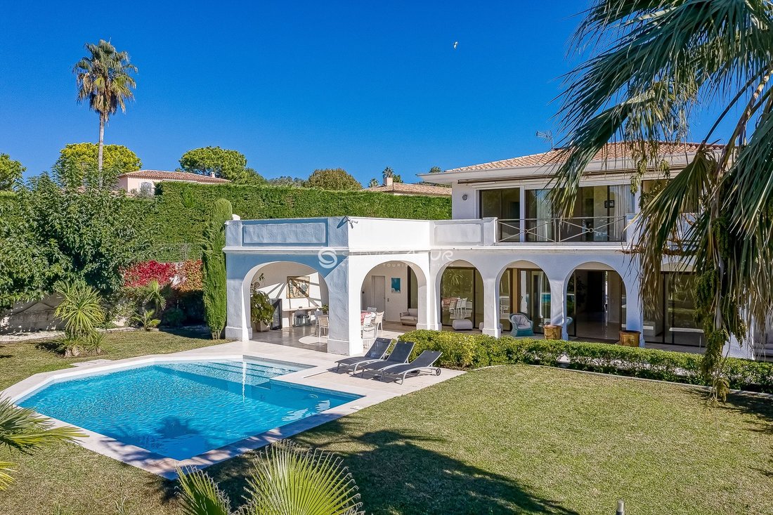 Villa in Vieille Ville, Antibes, France 2 - 18645068