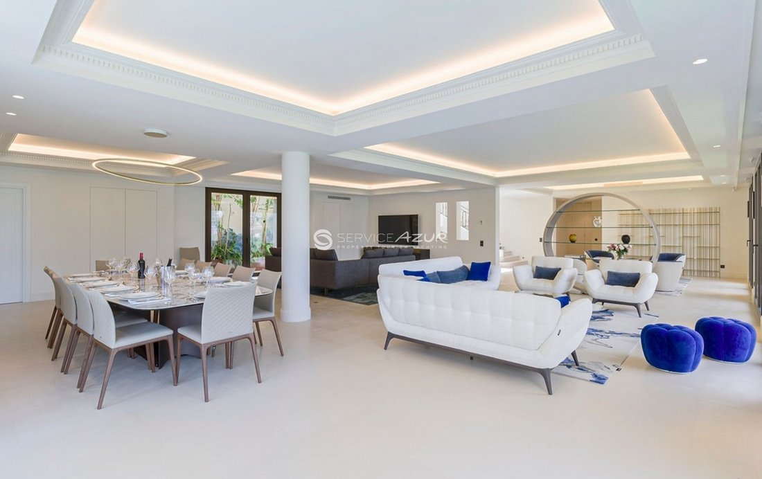 Villa in Saint-Jean-Cap-Ferrat, Provence-Alpes-Côte d'Azur, France 3 - 18645127
