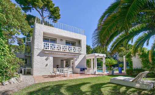 Villa in Vieille Ville, Antibes, France 1