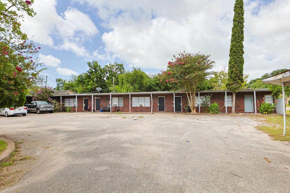 La Marque, Texas, United States 5 - 18647094