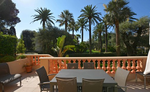Apartment in Vieille Ville, Antibes, France 1