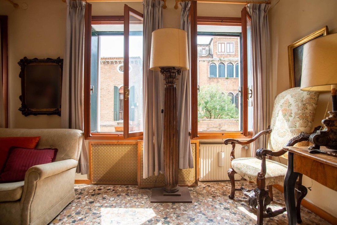 Apartment in Dorsoduro, Venice, Italy 3 - 18648333