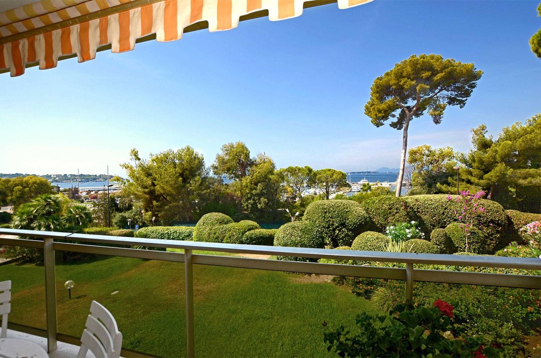 Apartment in Vieille Ville, Antibes, France 1 - 18644891