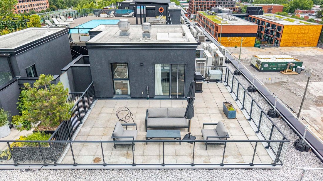 Condo in Montréal, Quebec, Canada 4 - 18643827