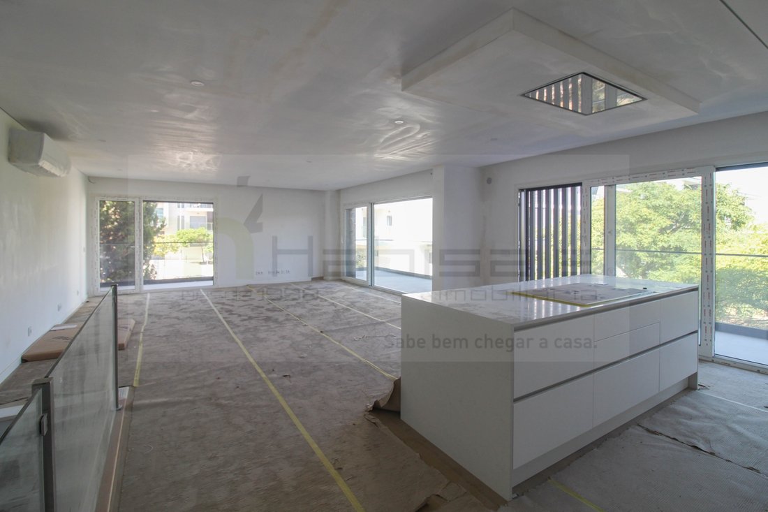 Apartment in Charneca de Caparica e Sobreda, Setubal, Portugal 2 - 18647638