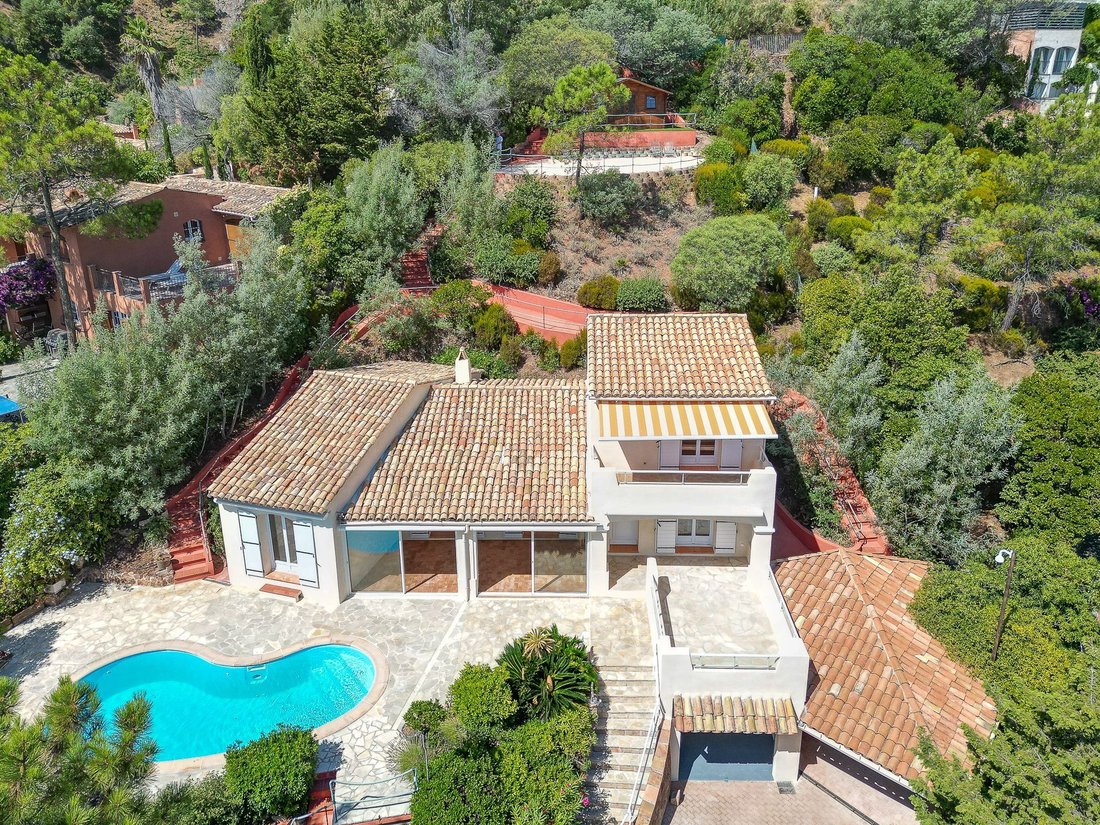 Villa in Théoule-sur-Mer, Provence-Alpes-Côte d'Azur, Frankreich 1 - 18645284