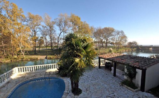 Villa in Village, Villeneuve-Loubet, France 1