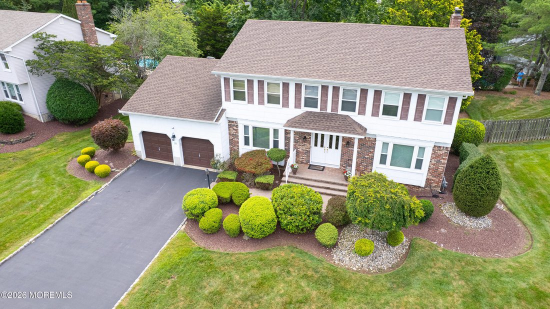 House in Manalapan Township, New Jersey, United States 3 - 18645591