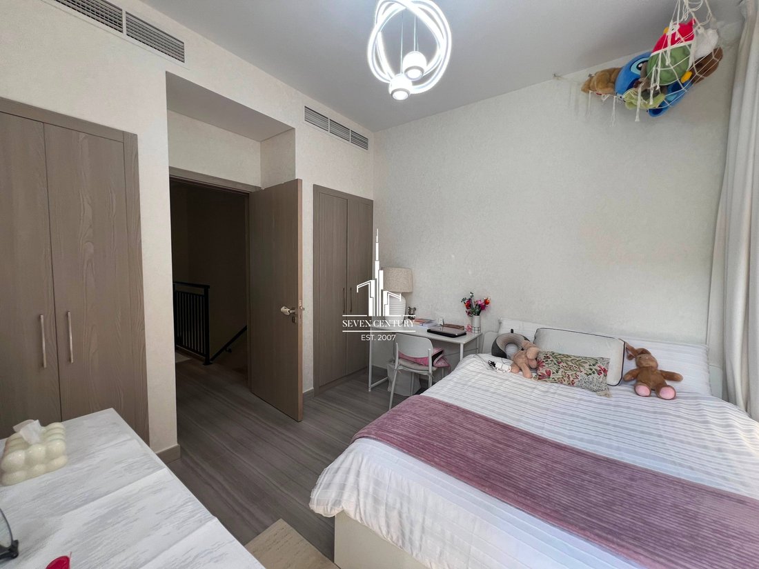 Townhouse in Damac Hills, Dubai, United Arab Emirates 5 - 18642410