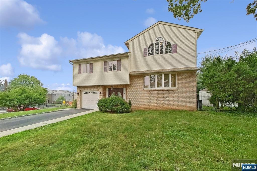 House in Bloomfield, New Jersey, United States 3 - 18644680