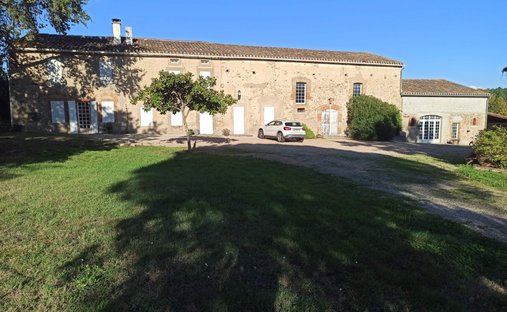 Casa a Issel, Occitania, Francia 1