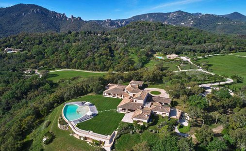 Villa in Cannes, Provence-Alpes-Côte d'Azur, France 1