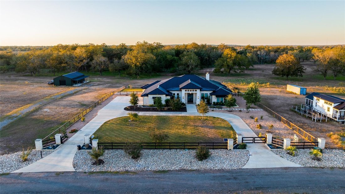 House in Bastrop, Texas, United States 2 - 18646343