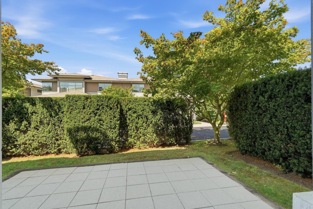 Townhouse in Surrey, British Columbia, Canada 5 - 18643501