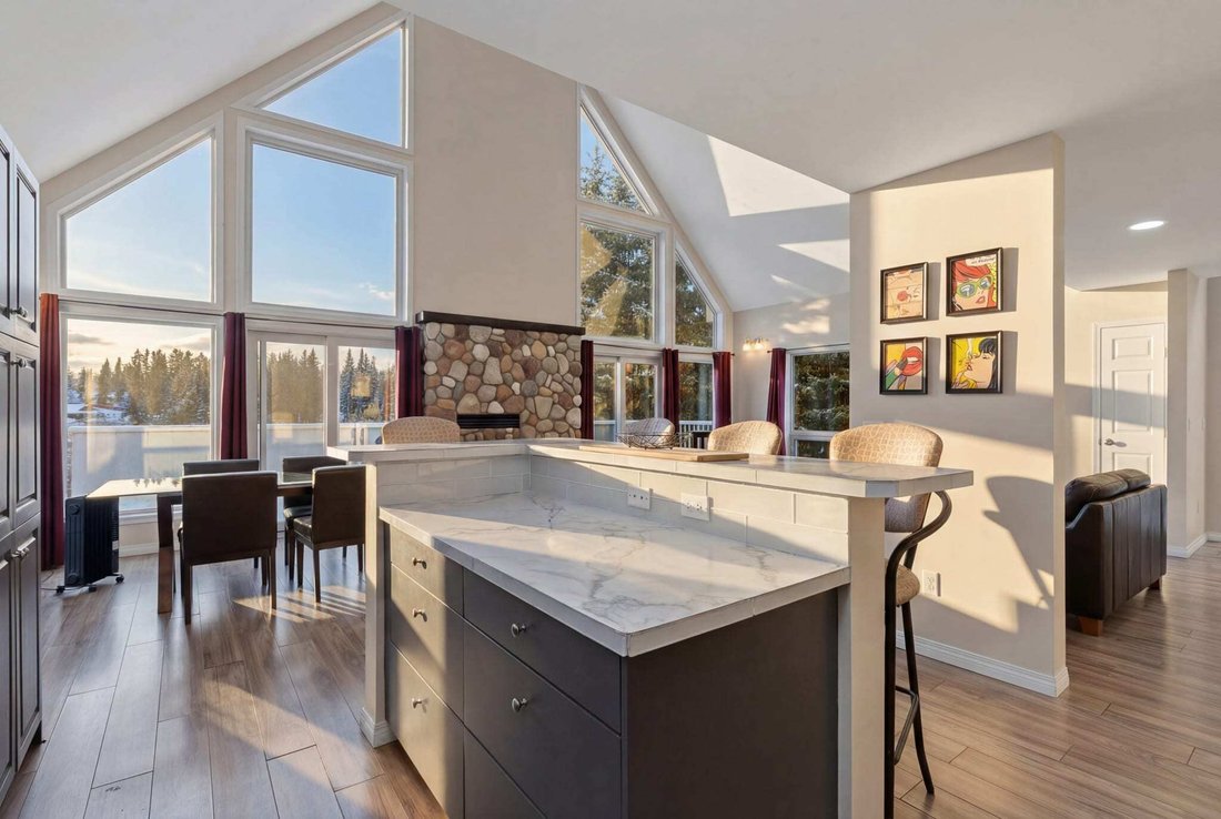 House in Kelowna, British Columbia, Canada 4 - 18642702