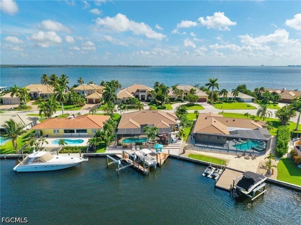 House in Fort Myers, Florida, United States 4 - 18616982