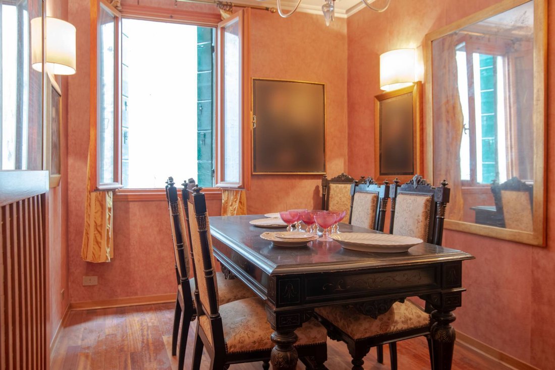 Apartment in Dorsoduro, Venice, Italy 4 - 18648333