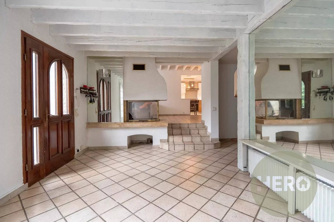 House in Sud, Plaisir, France 3 - 16461135