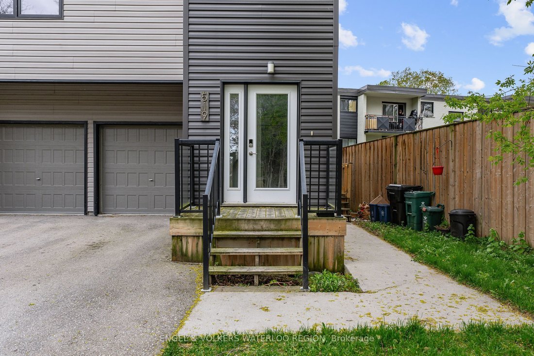 House in Kitchener, Ontario, Canada 4 - 18642623