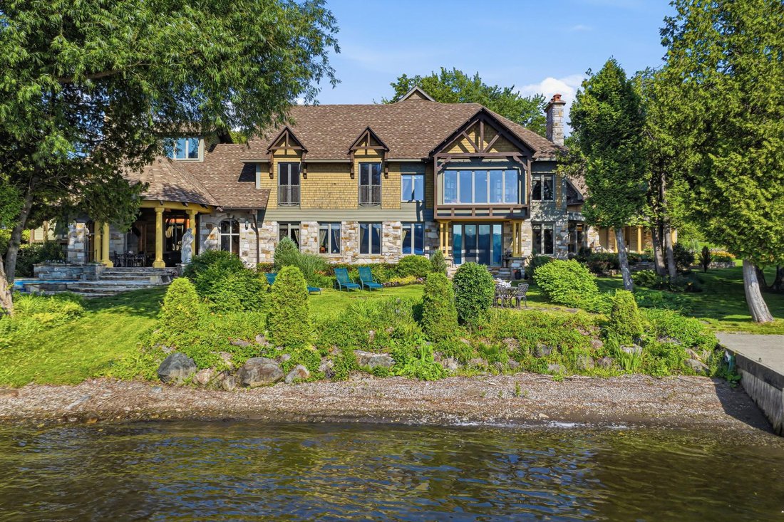 House in Magog, Quebec, Canada 4 - 18643452