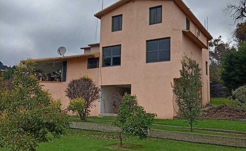House in Santa Ana Jilotzingo, State of Mexico, Mexico 1