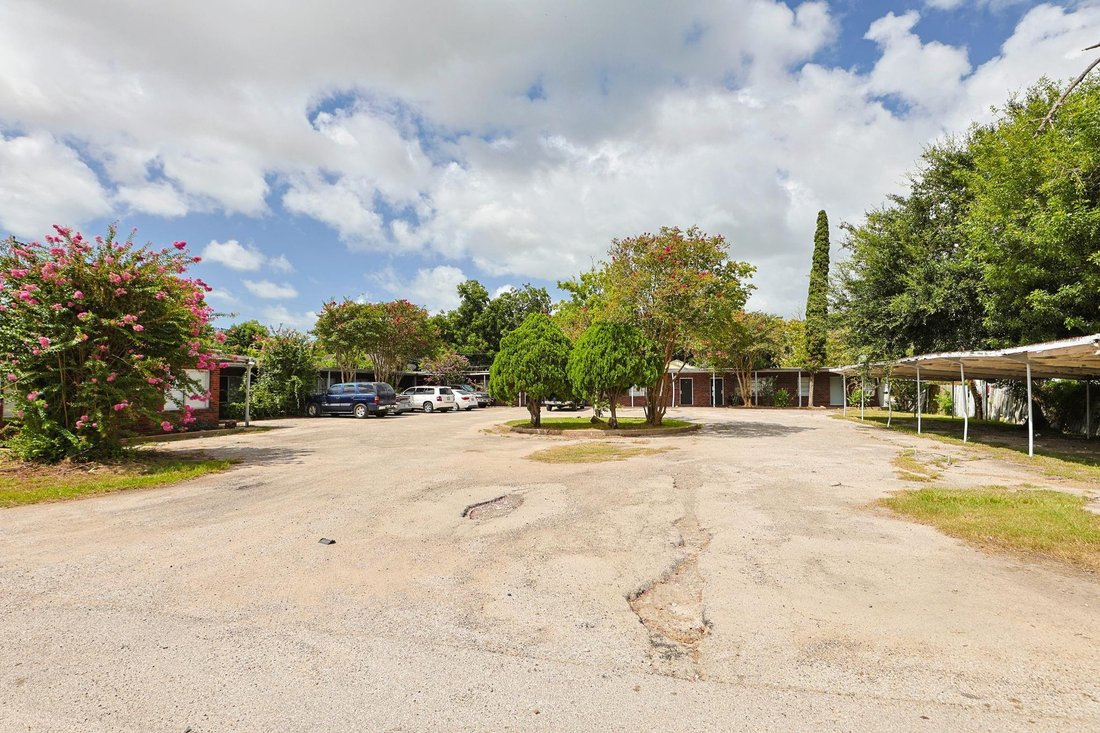 La Marque, Texas, United States 1 - 18647094