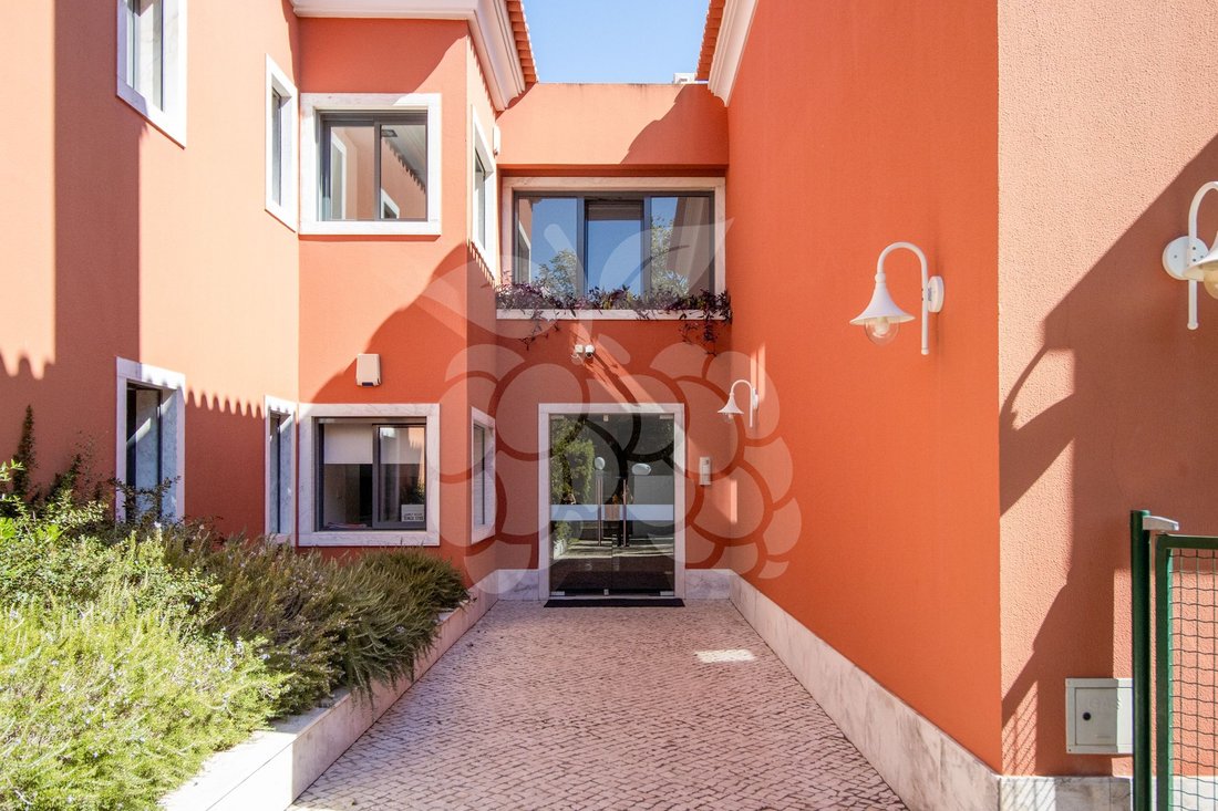Apartment in Cascais e Estoril, Lisbon, Portugal 1 - 18647519