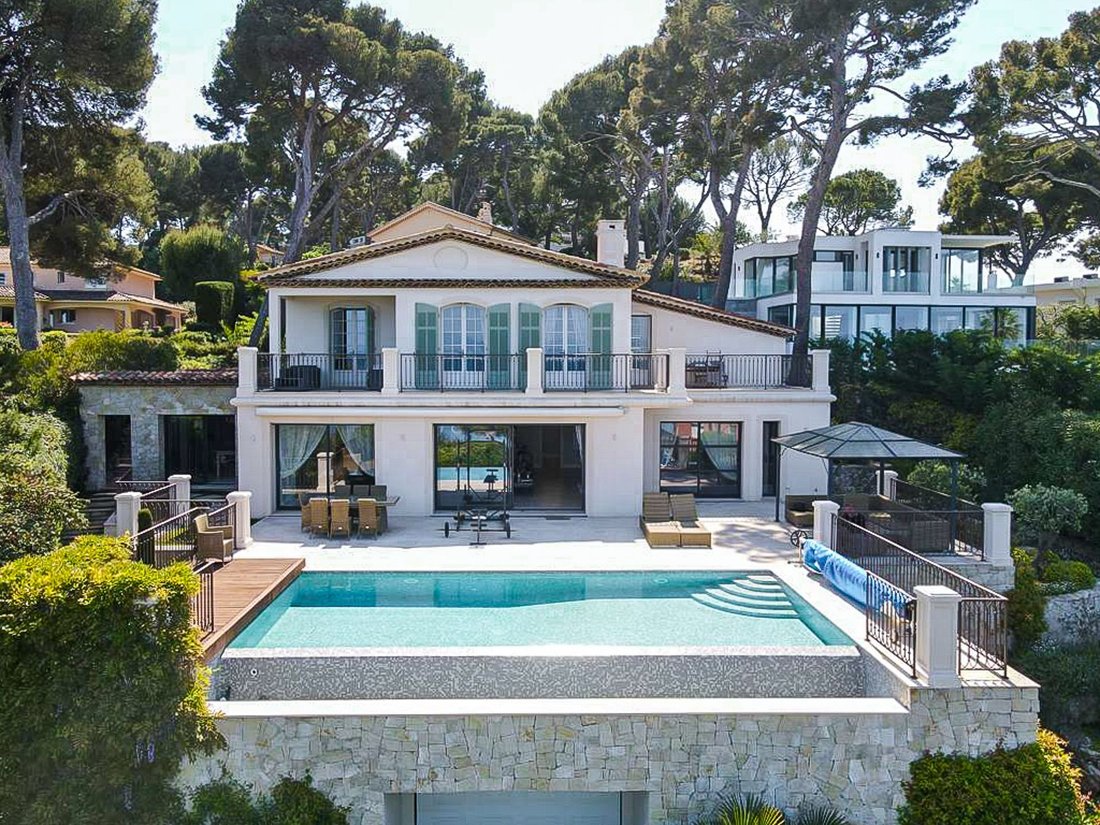 Villa in Vieille Ville, Antibes, France 1 - 18644855