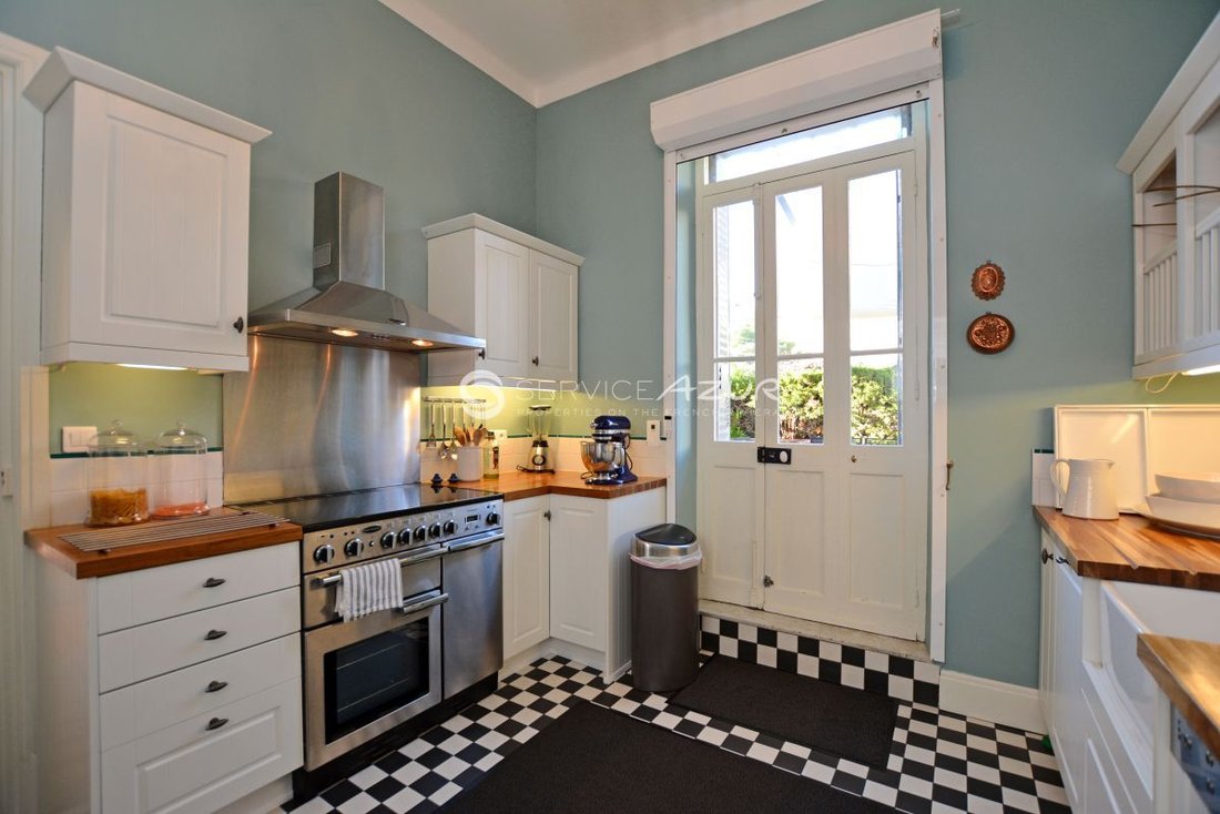 Villa in Cannes, Provence-Alpes-Côte d'Azur, France 5 - 18644535