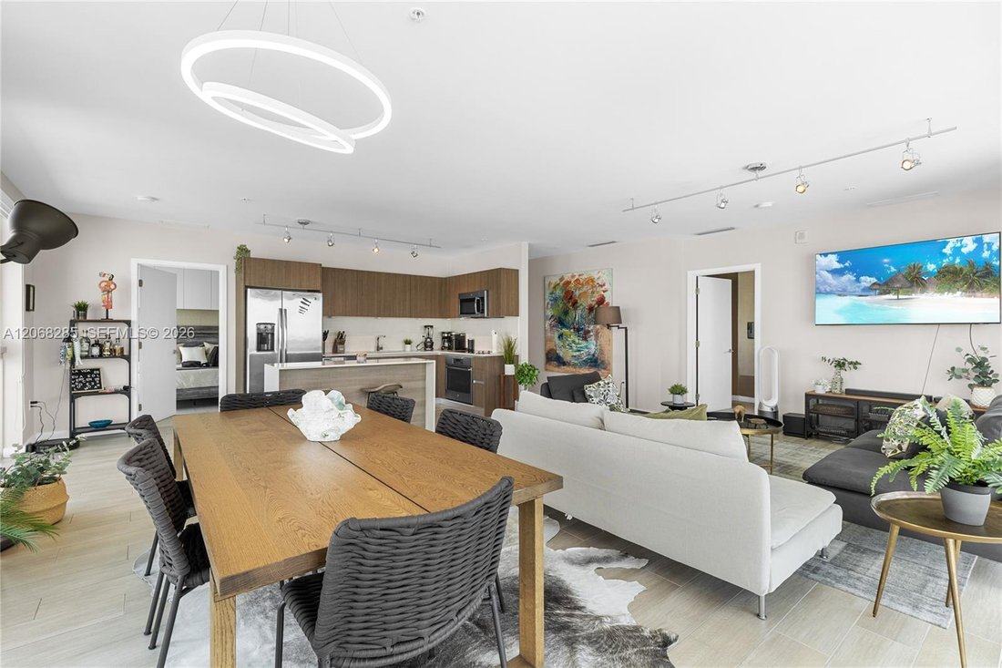 Condo in Miami, Florida, United States 4 - 18646967
