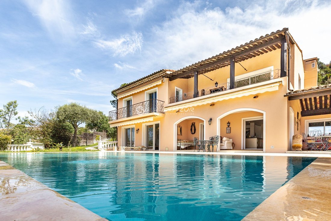 Villa in Cannes, Provence-Alpes-Côte d'Azur, France 3 - 18644682