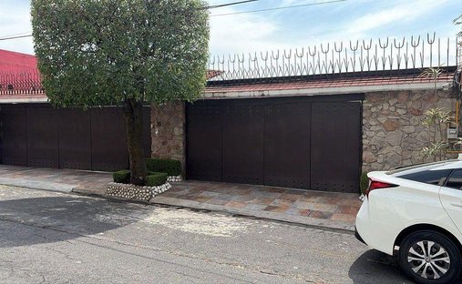 House in Rincón Verde, State of Mexico, Mexico 1