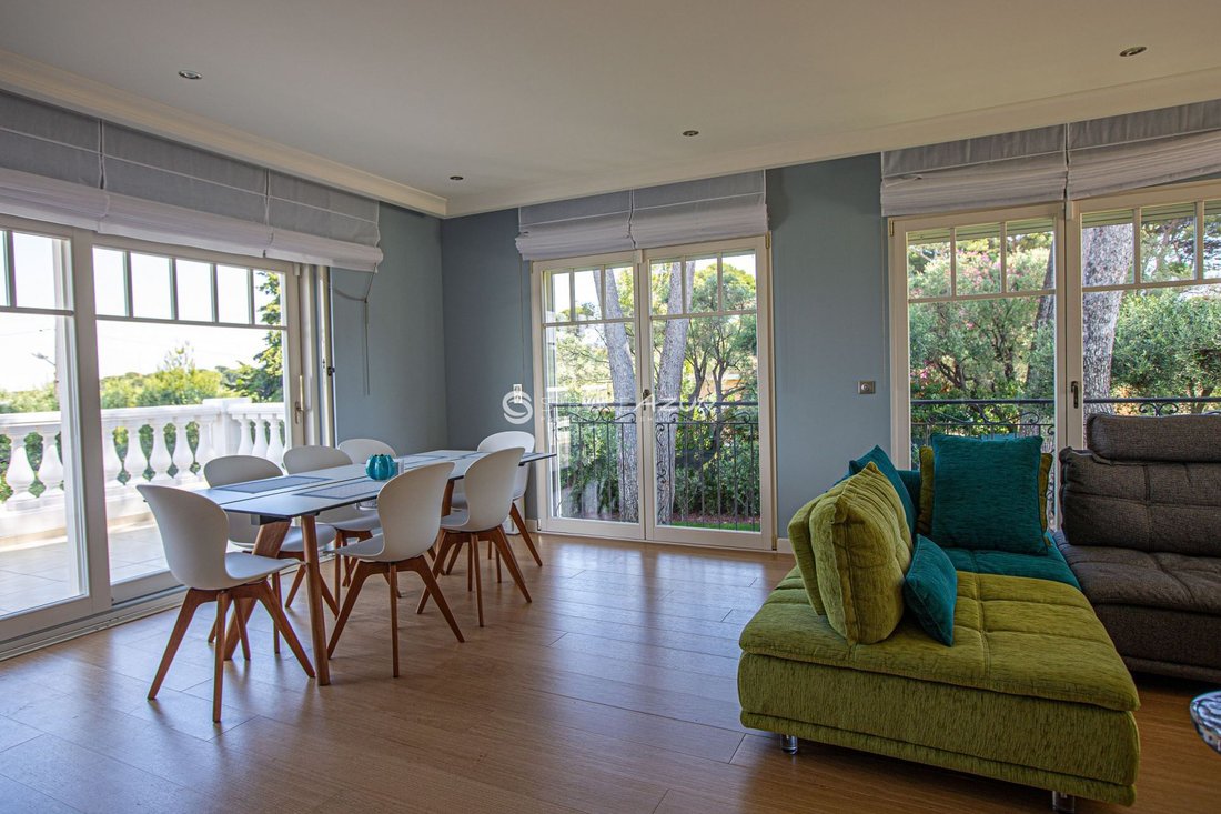 Villa in Vieille Ville, Antibes, France 5 - 18645130